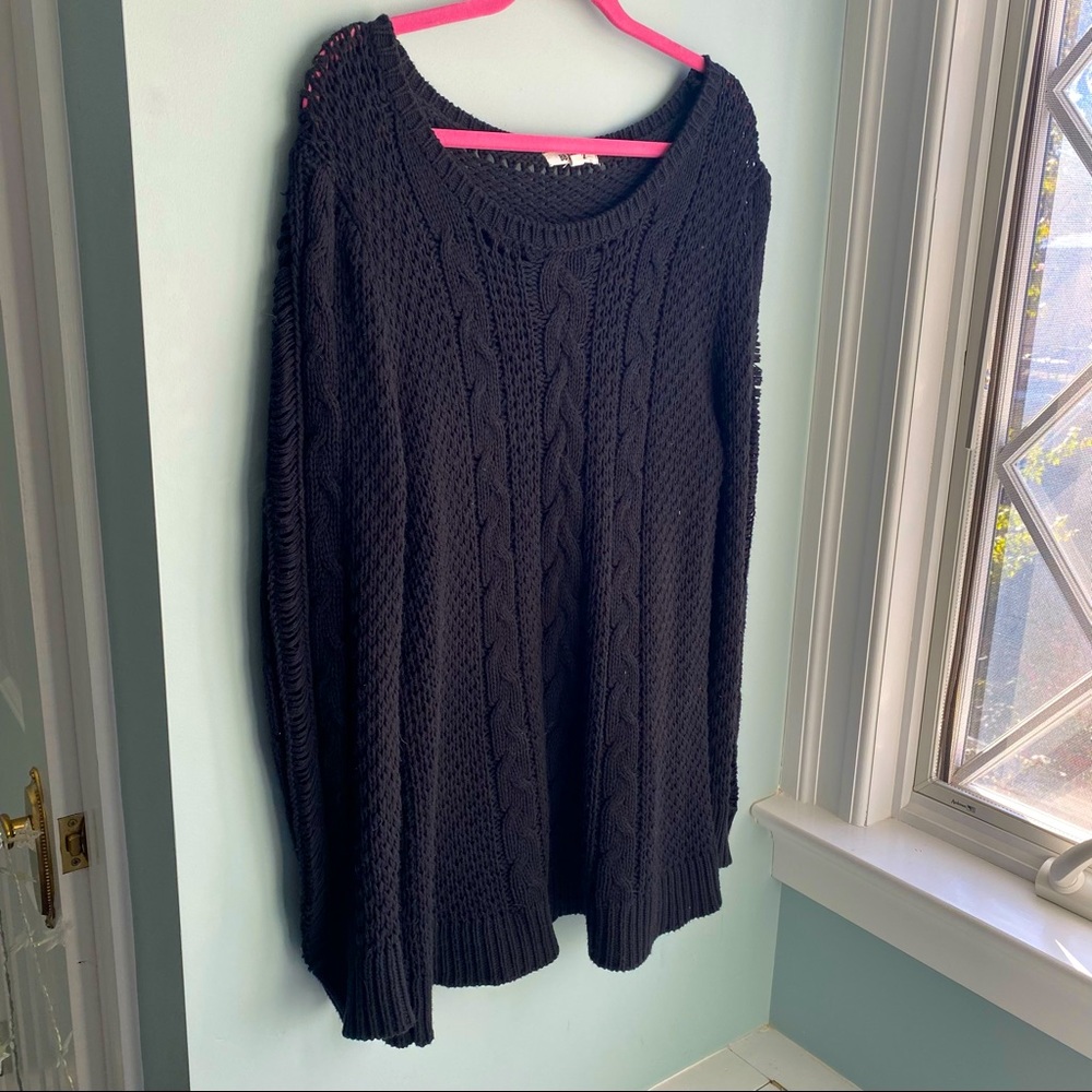 BB Dakota - Oversized Cable Knit Sweater - Large